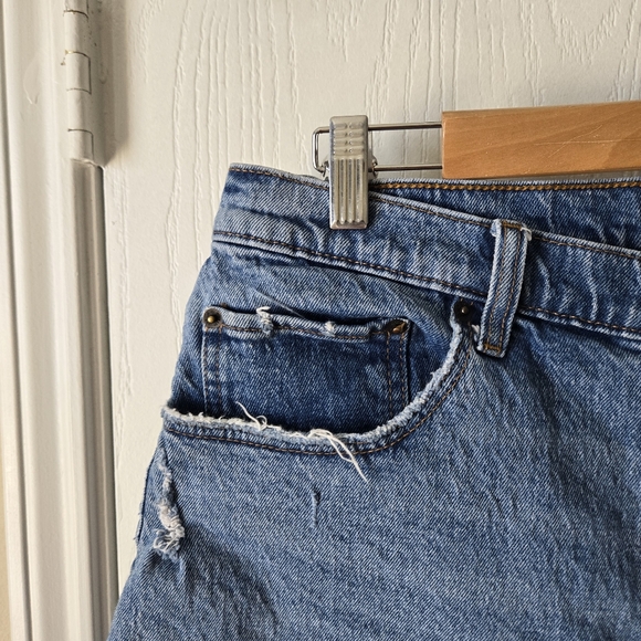 A&F The Dad High Rise Shorts - Picture 2 of 9